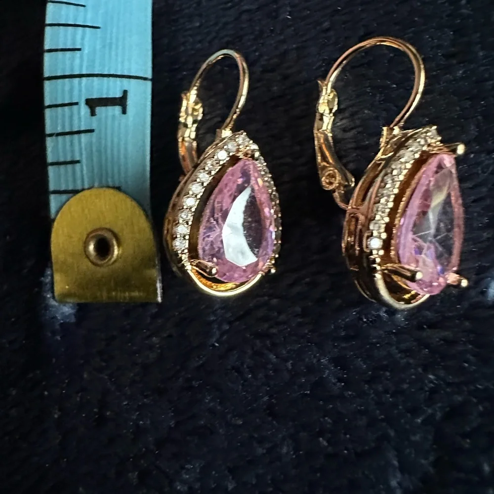 Elegant Pink and Gold Teardrop Earrings - Picture 9 of 9
